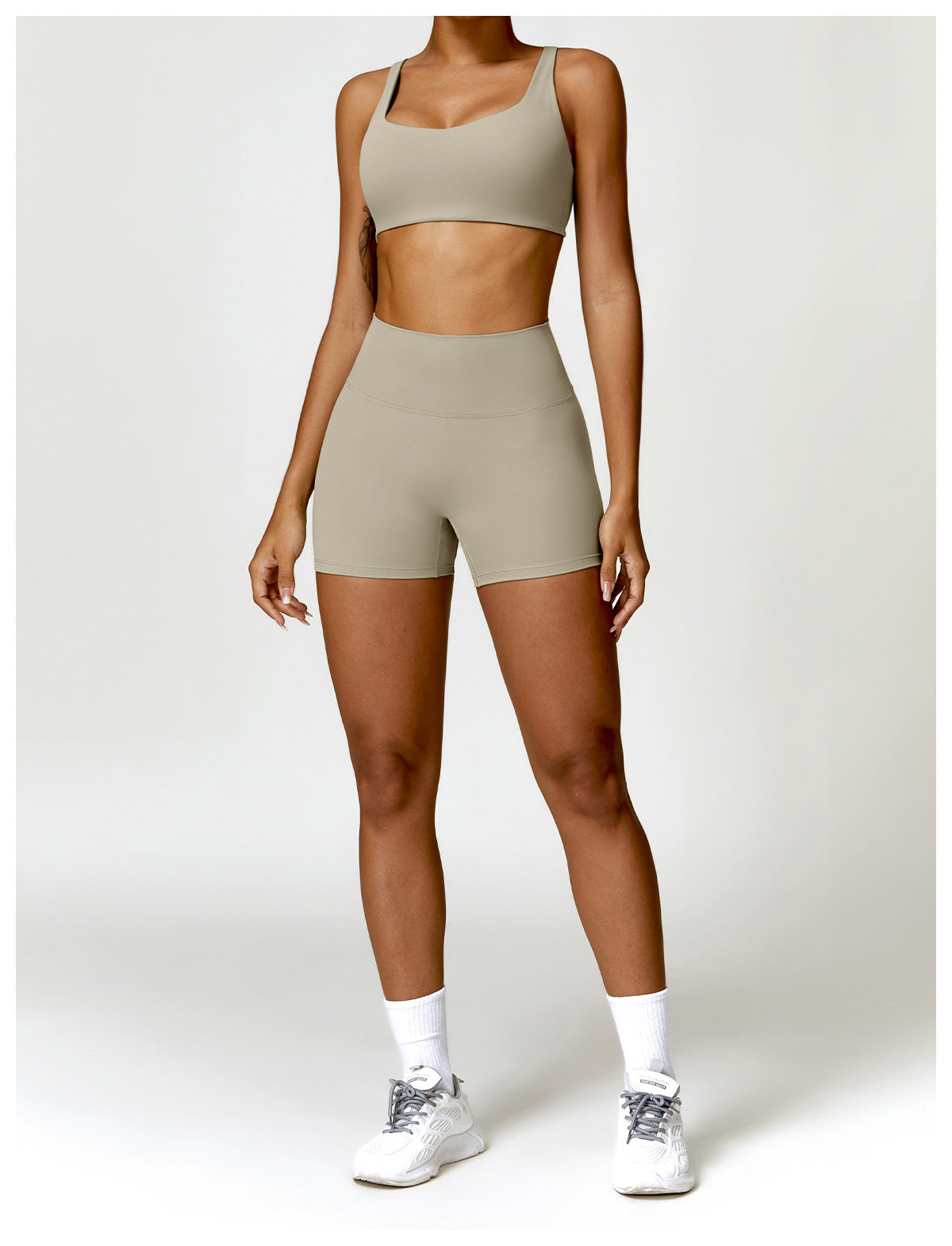 FOCUS Short Beige