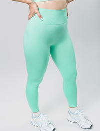 AURA Set Menta - Bra + Leggin