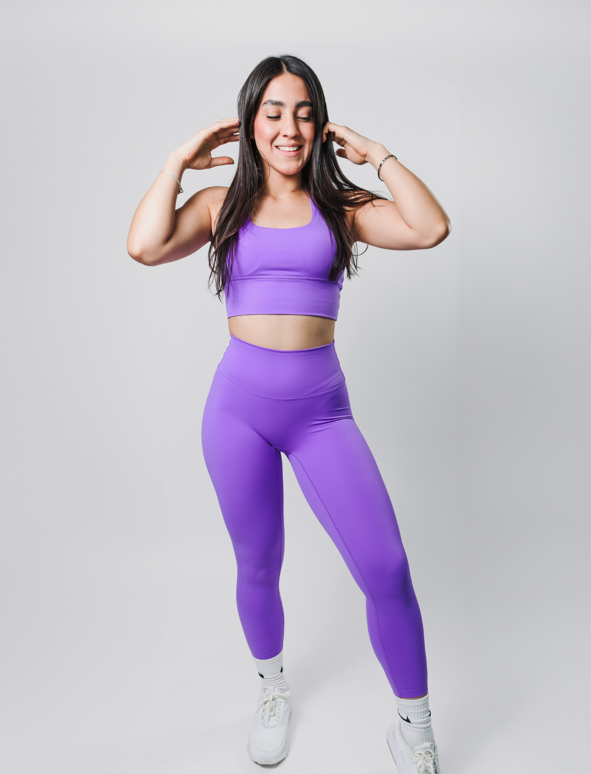 Dynamic Set Violeta