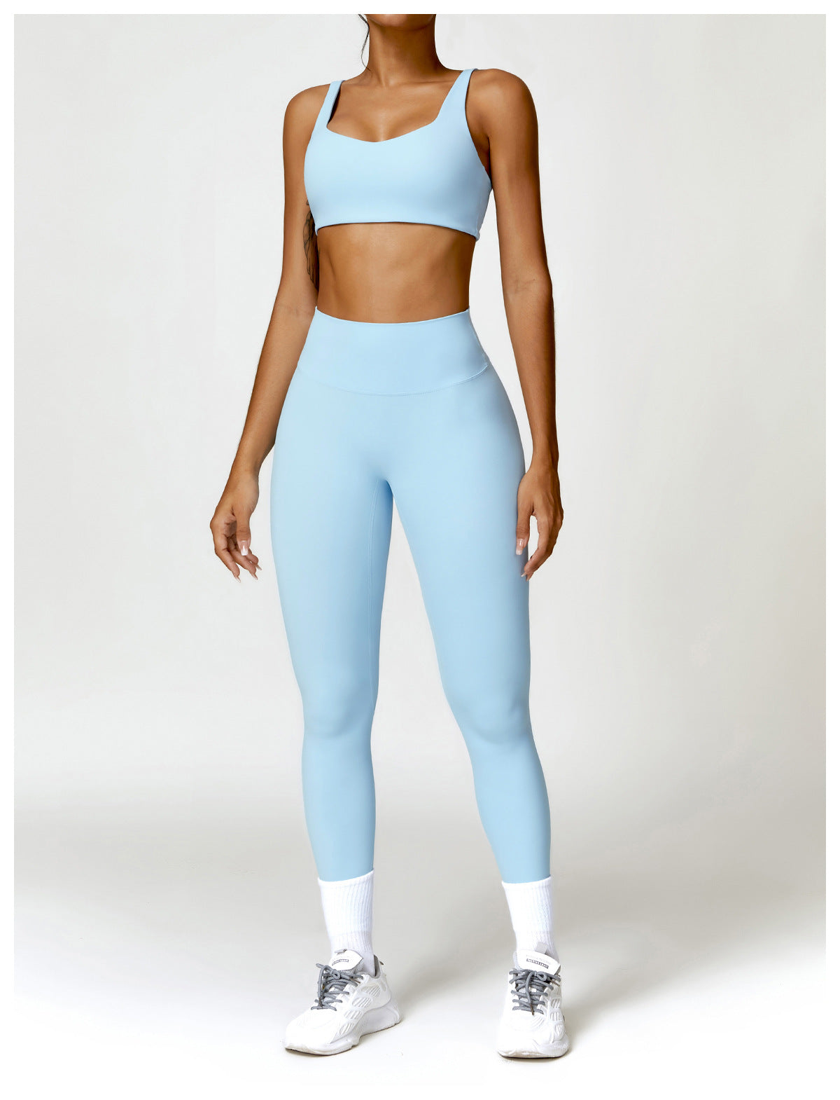 Focus Set Azul Cielo Top + Leggins
